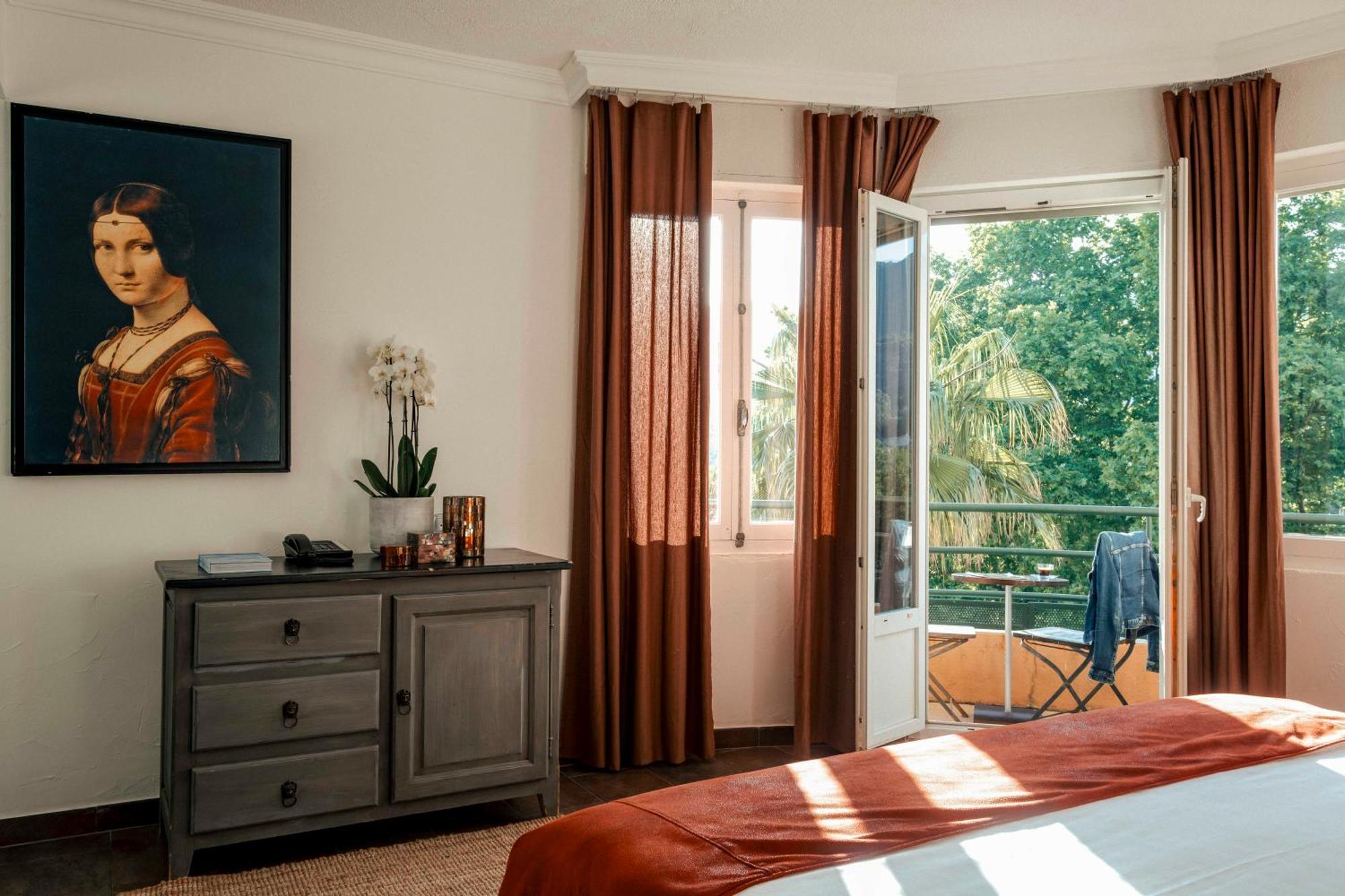 Surplage Hotel Cavaliere เลอลาวองดูว์ ภายนอก รูปภาพ