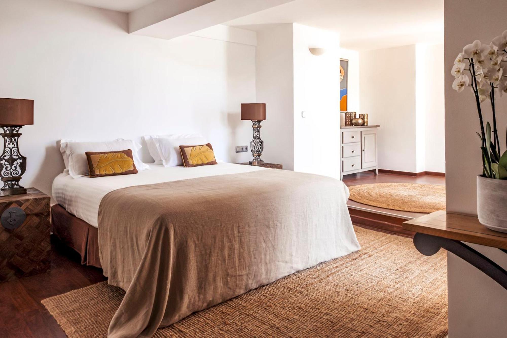 Surplage Hotel Cavaliere เลอลาวองดูว์ ภายนอก รูปภาพ