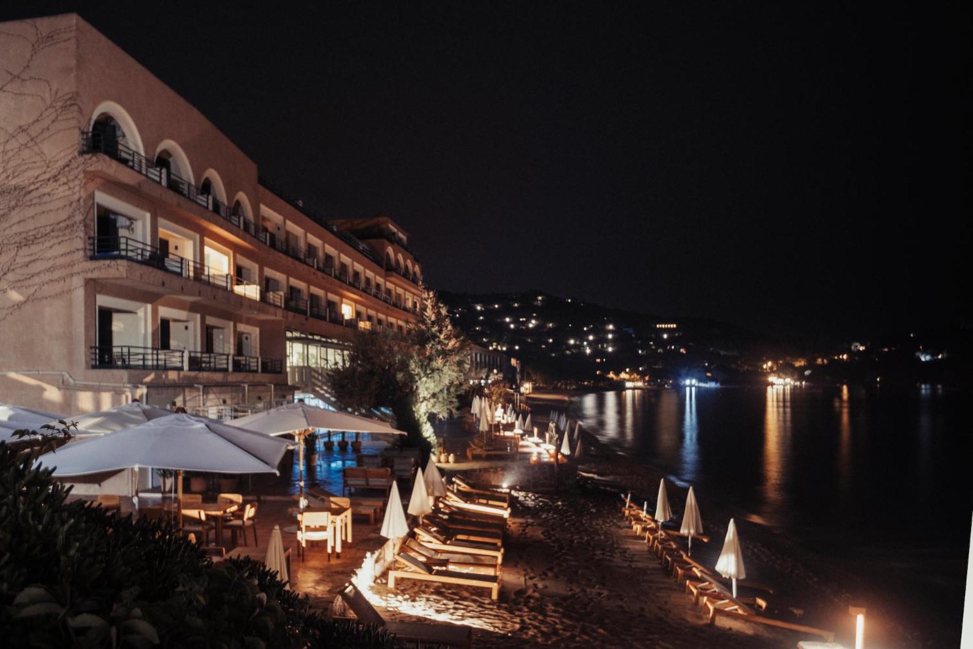 Surplage Hotel Cavaliere เลอลาวองดูว์ ภายนอก รูปภาพ